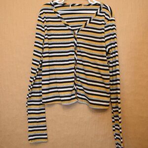 Classic Striped Long Sleeve Button-Up Shirt – Size M